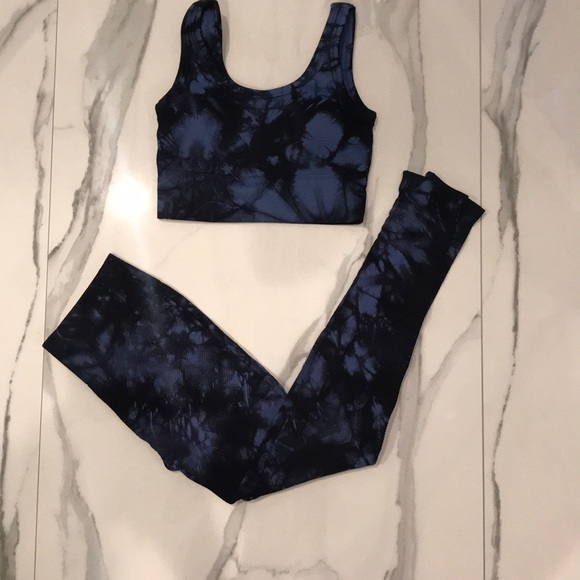Tie Dye Sports Bra & Leggings - Picture 1 of 3